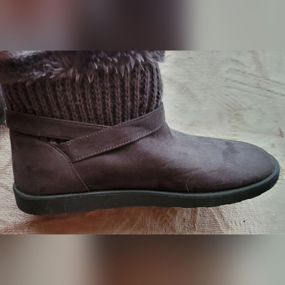 #103 JOE BOXER Grey Fur-lined Knitted Uppers, 2-buckle Faux Suede Band  Booties - Picture 5 of 7